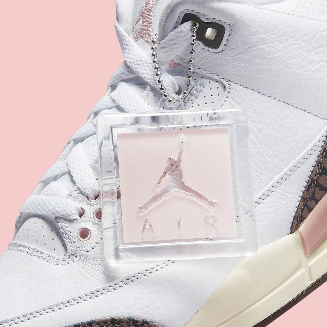 product focus - JORDAN 3 RETRO NEAPOLITAN DARK MOCHA