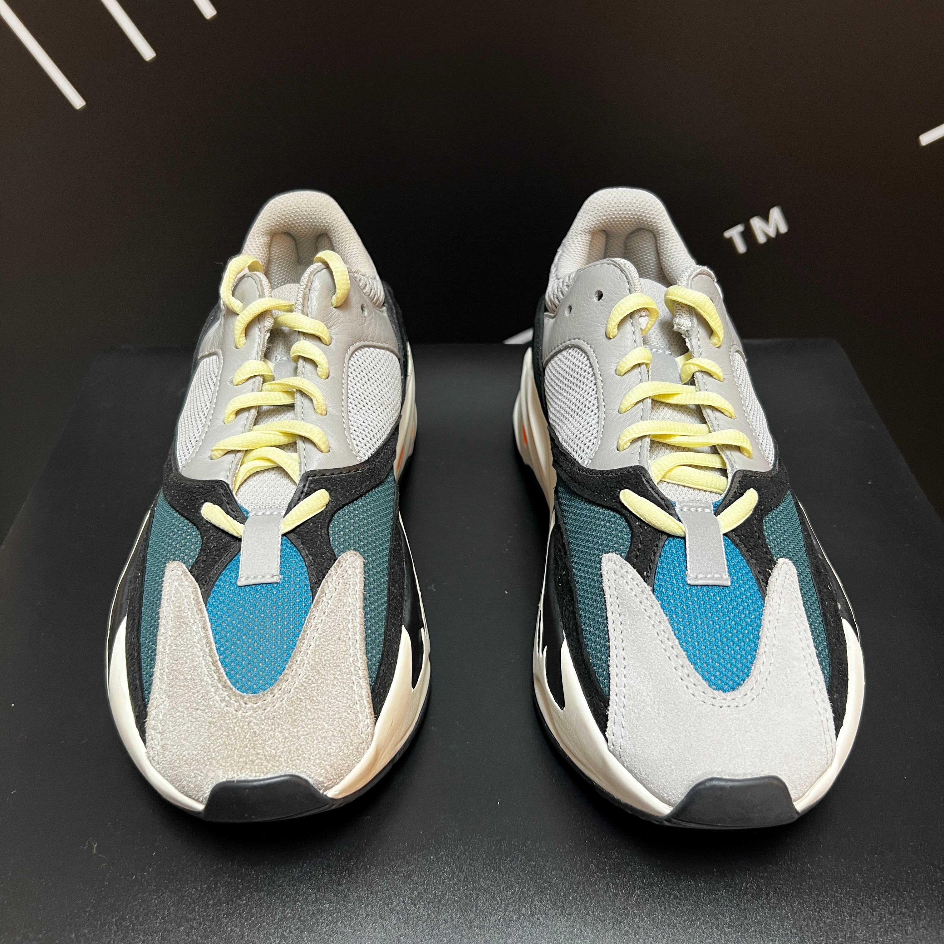EX-DISPLAY - YEEZY BOOST 700 WAVE RUNNER
