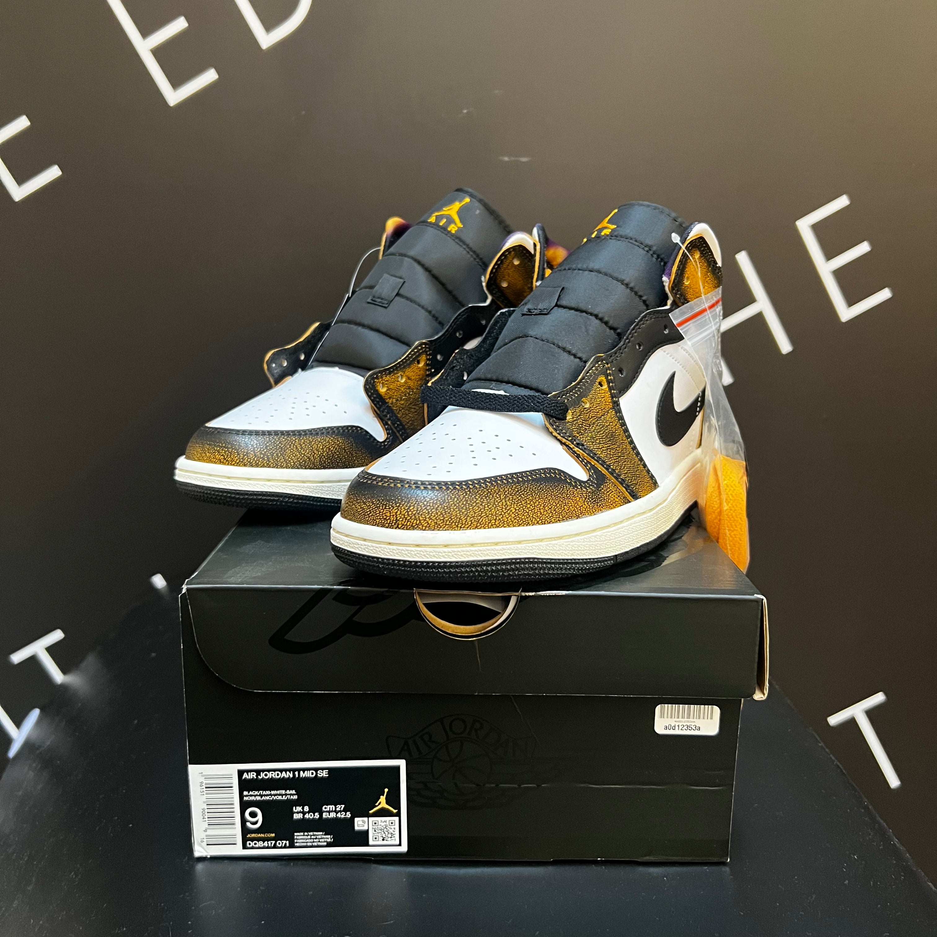 EX-DISPLAY - JORDAN 1 MID SE ORANGE WEAR AWAY