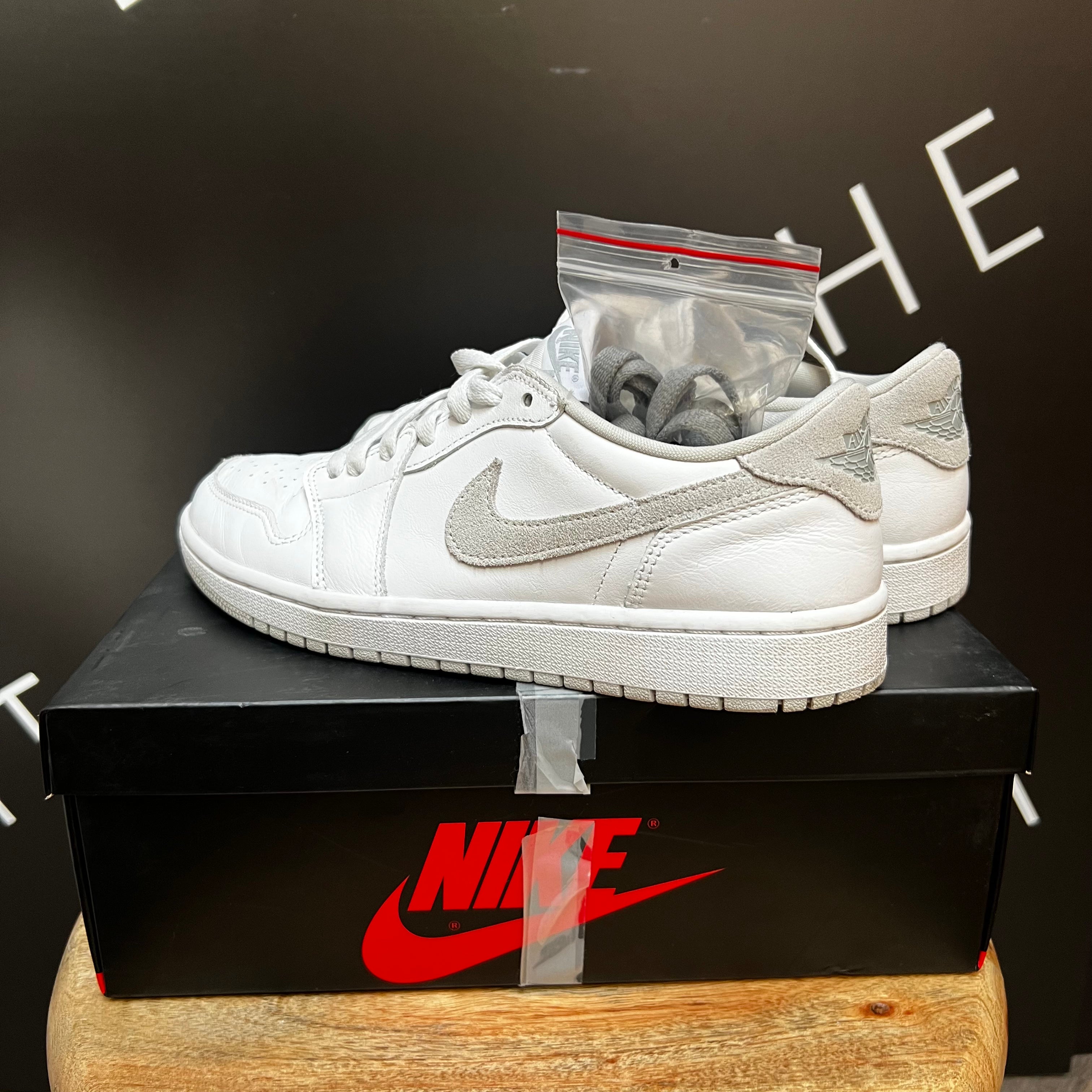 PRE LOVED - JORDAN 1 LOW OG NEUTRAL GREY (W)