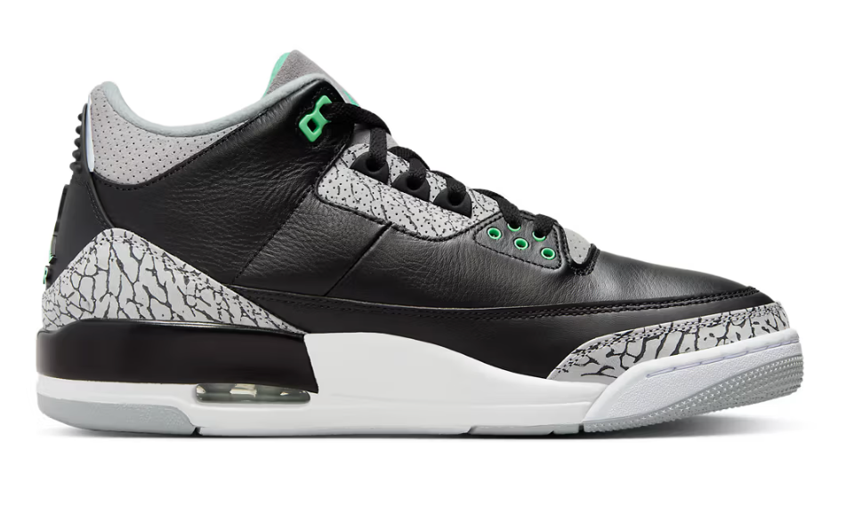 JORDAN 3 RETRO GREEN GLOW