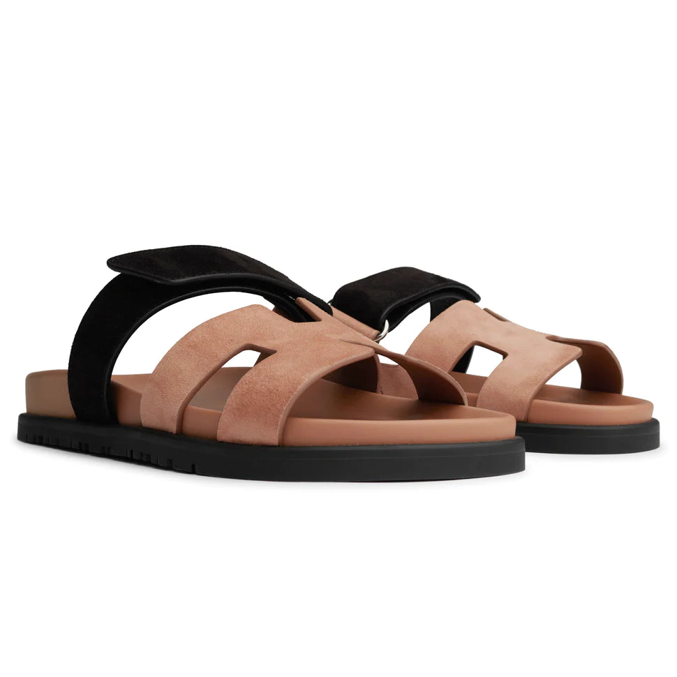 HERMÈS CHYPRE SANDALS (ROSE PERLE / NOIR)