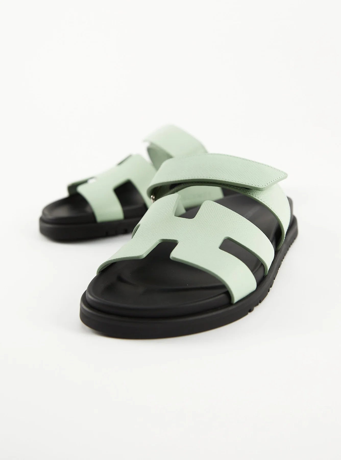 HERMÈS CHYPRE SANDALS EPSOM (VERT JADE)