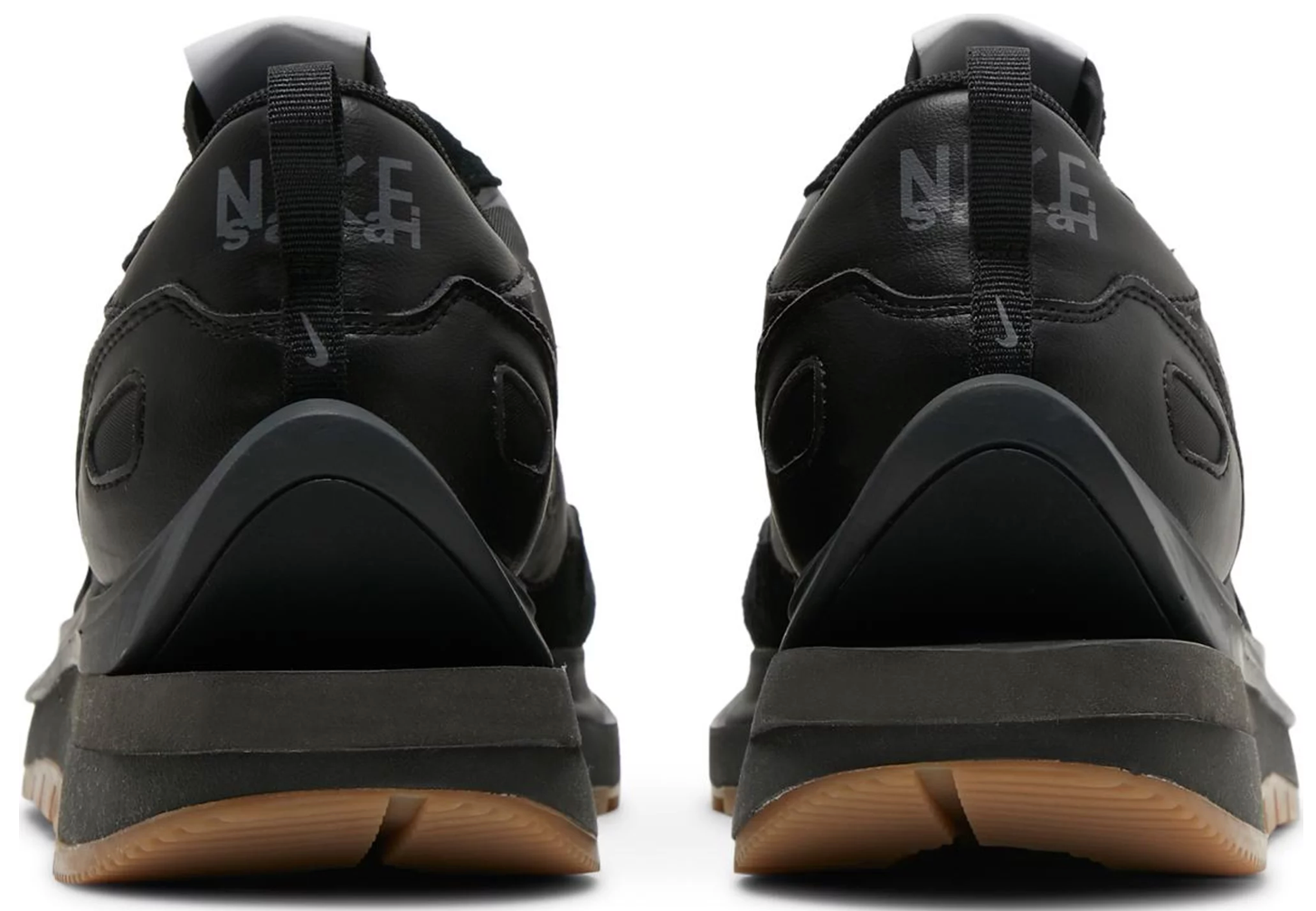 NIKE SACAI VAPORWAFFLE BLACK GUM