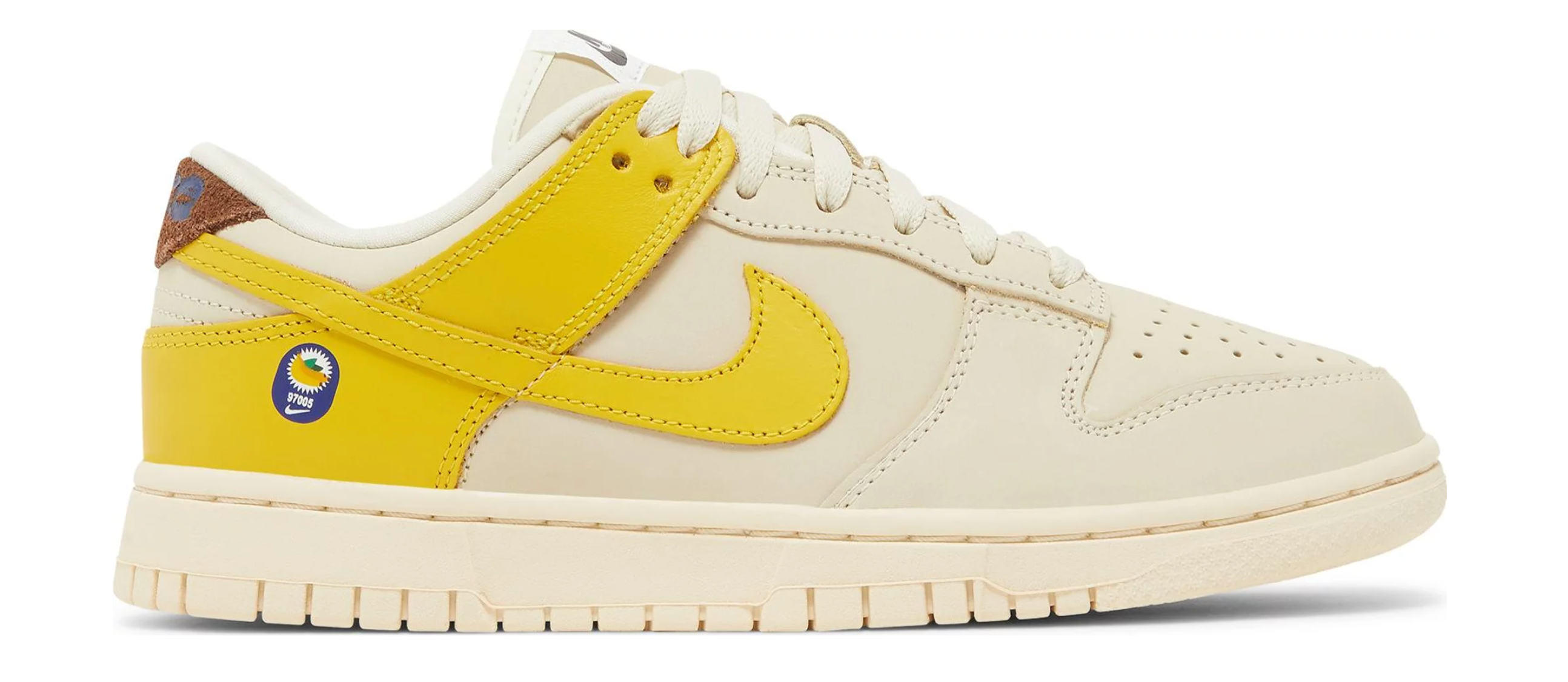 NIKE DUNK LOW LX BANANE (W)