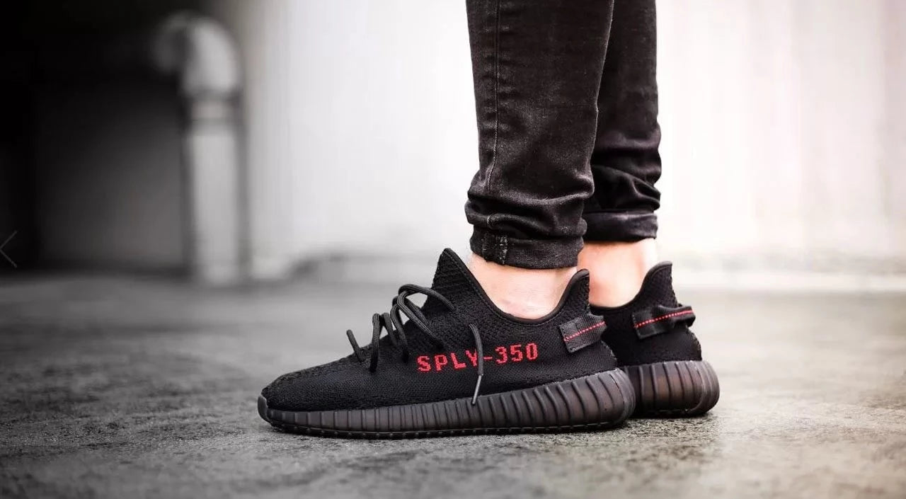 YEEZY BOOST 350 V2 BRED