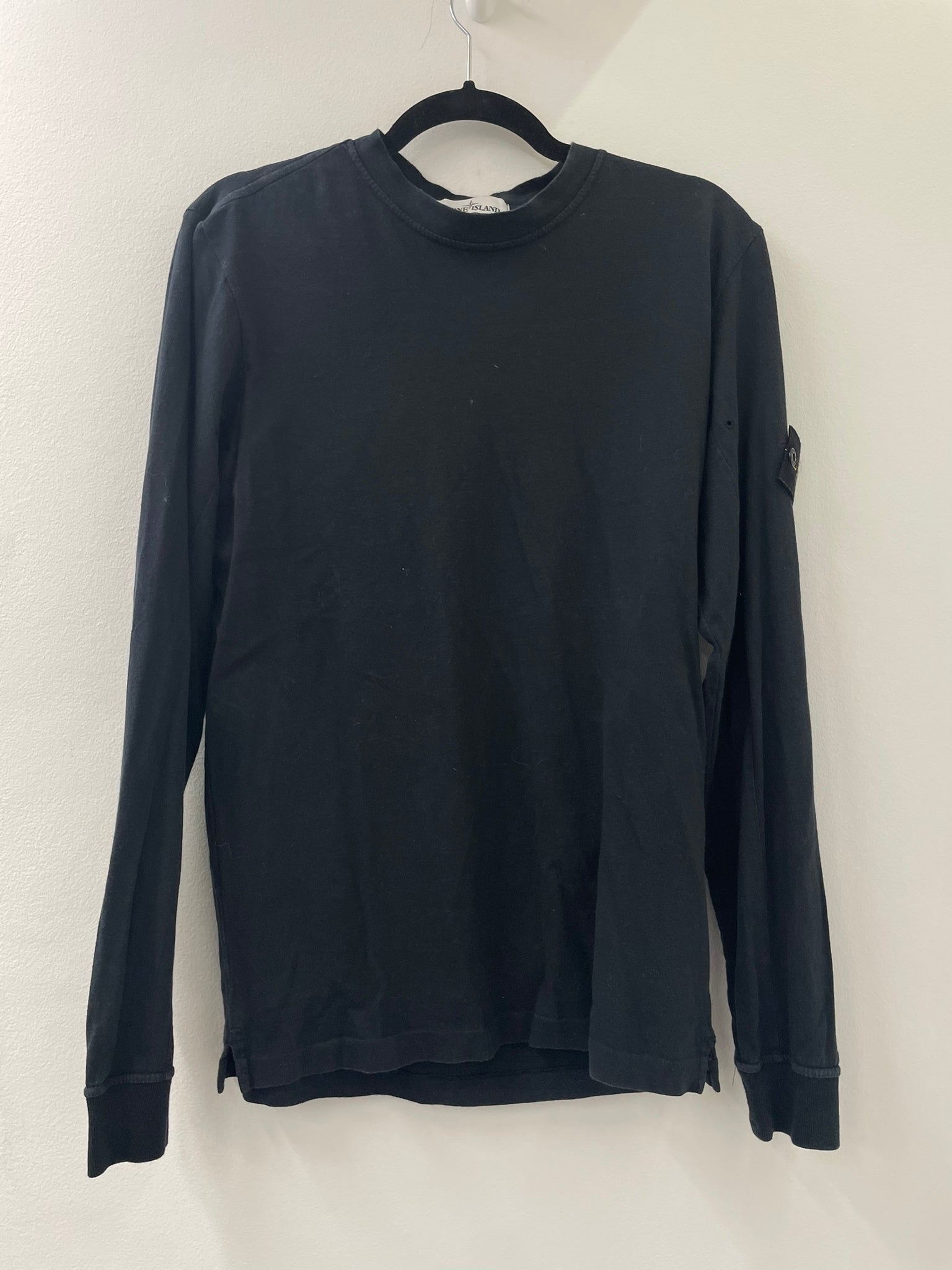 PRE LOVED - STONE ISLAND NAVY LONG SLEEVE