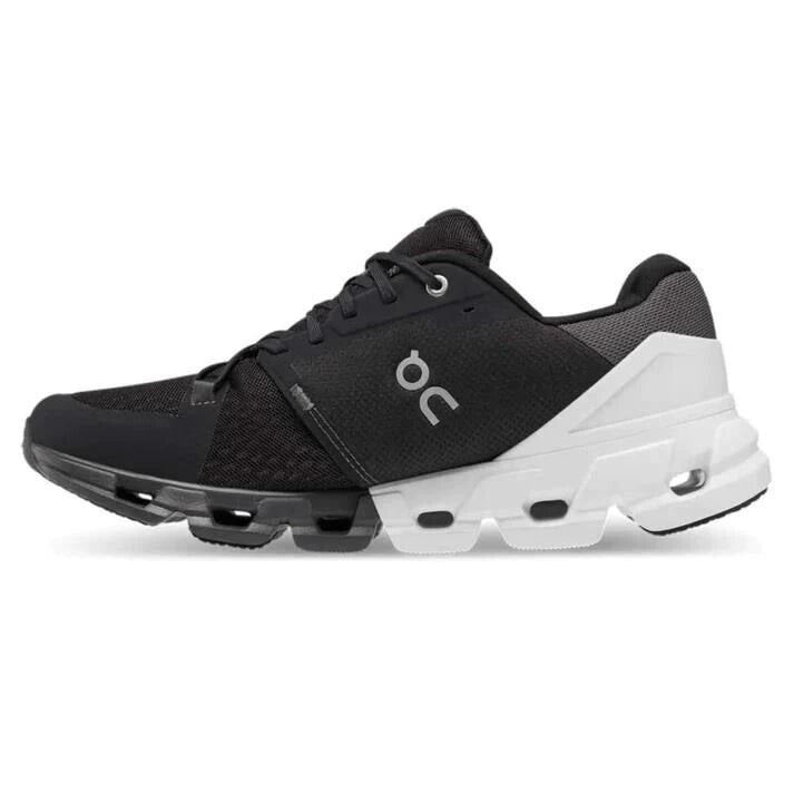 WIDE FIT ON RUNNING CLOUDFLYER 4 WALKING TRAINERS
