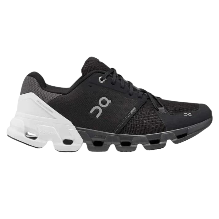 WIDE FIT ON RUNNING CLOUDFLYER 4 WALKING TRAINERS