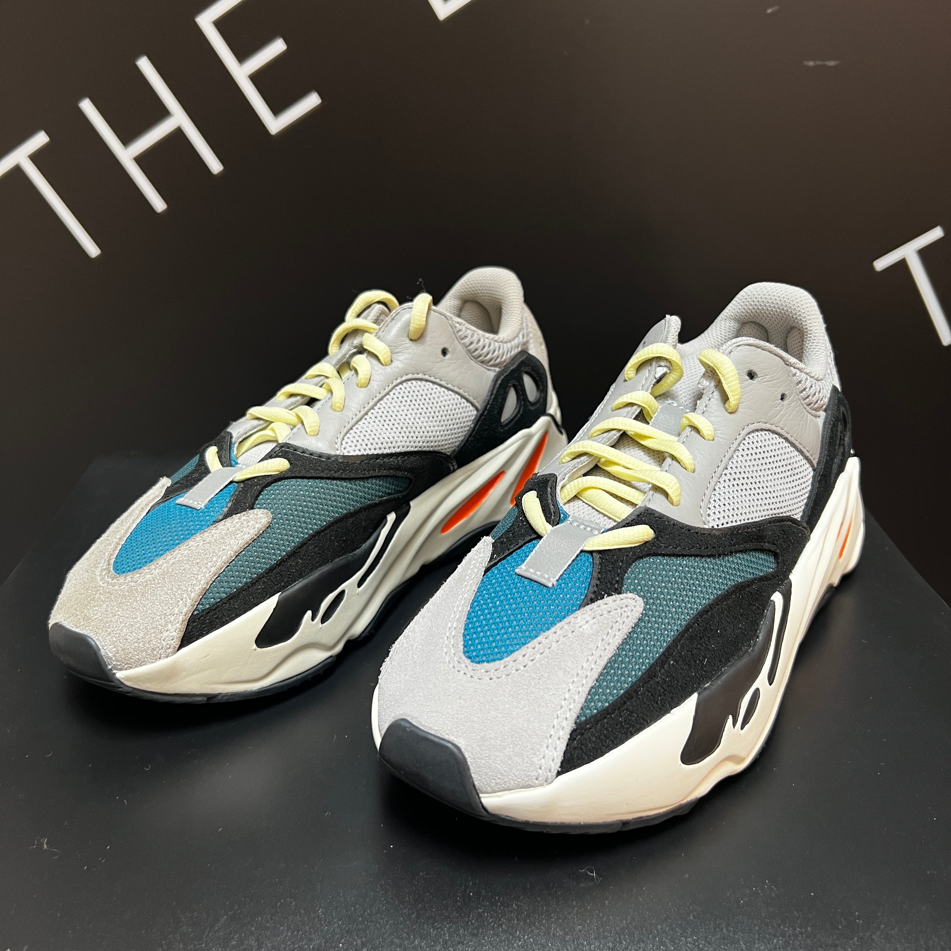 EX-DISPLAY - YEEZY BOOST 700 WAVE RUNNER