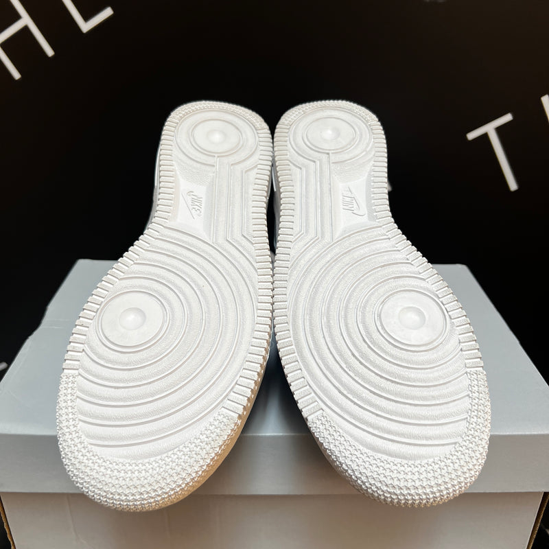 EX-DISPLAY - NIKE AIR FORCE 1 LOW WHITE (2018) (W)