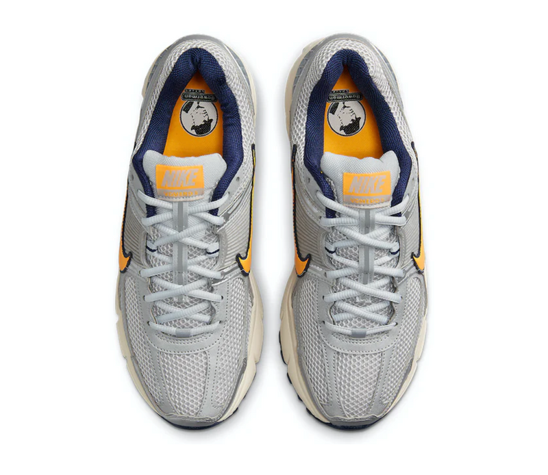NIKE VOMERO 5 PURE PLATINUM LASER ORANGE