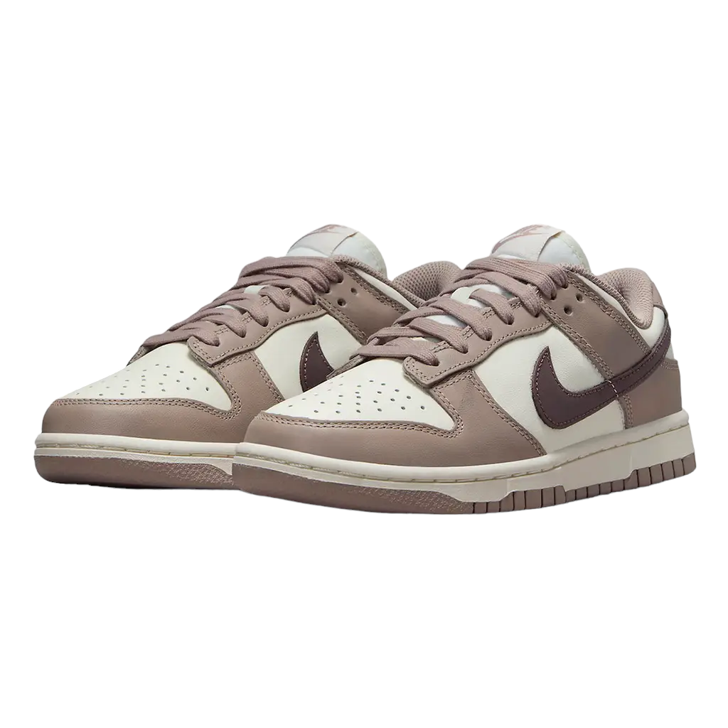 Nike Dunk Low Femme Beige- Size? France