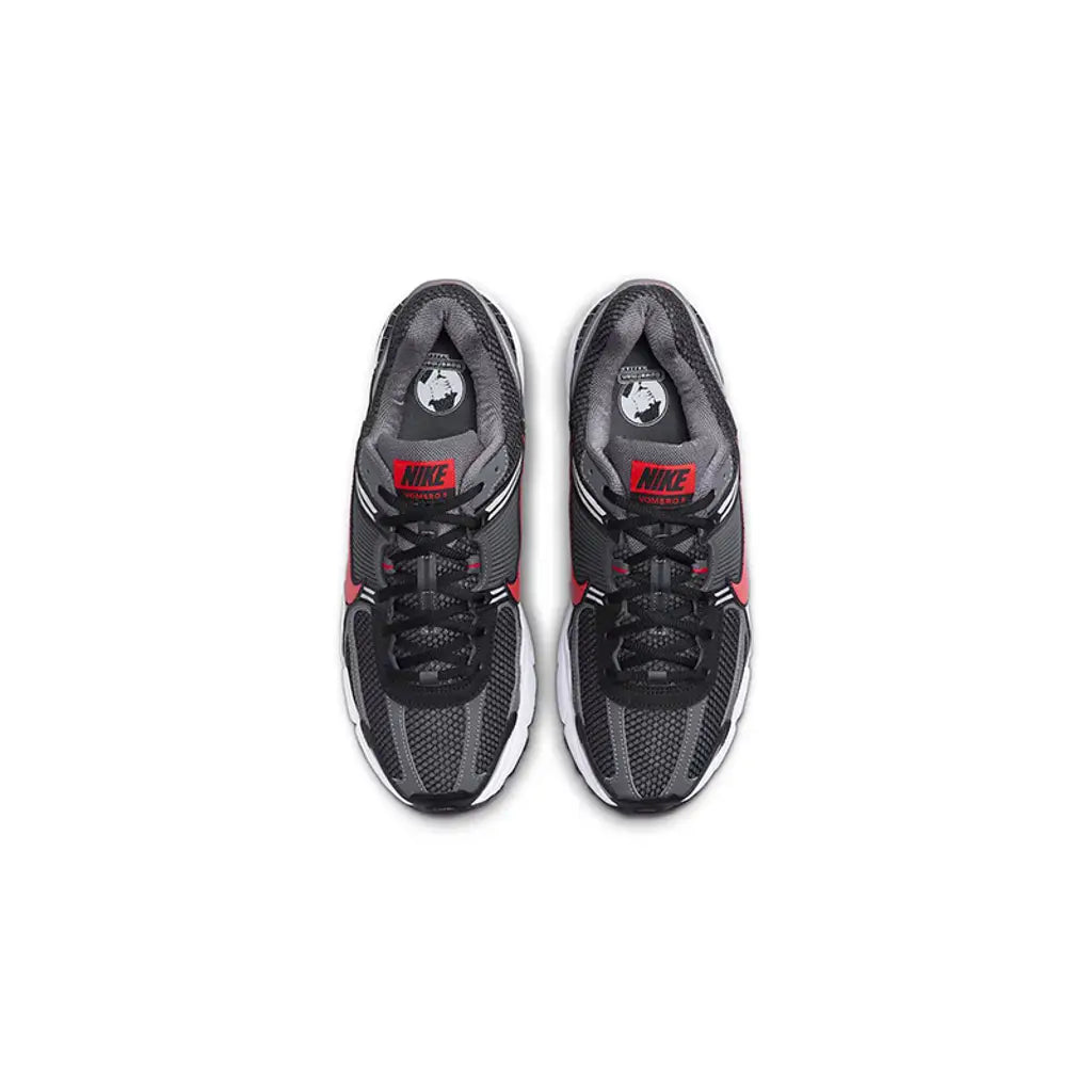 NIKE ZOOM VOMERO 5 BLACK PICANTE RED