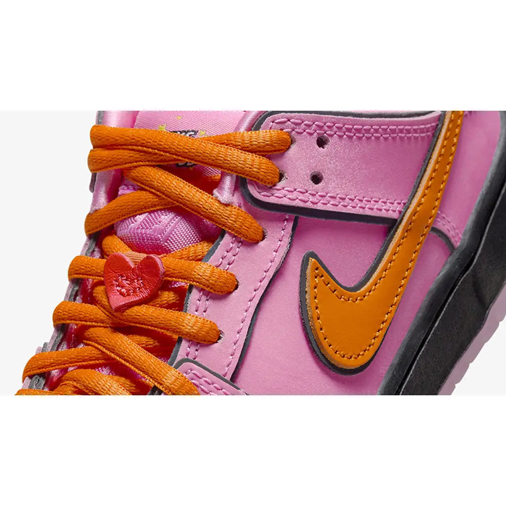 NIKE SB DUNK LOW THE POWEERPUFF GIRLS BLOSSOM (PS)