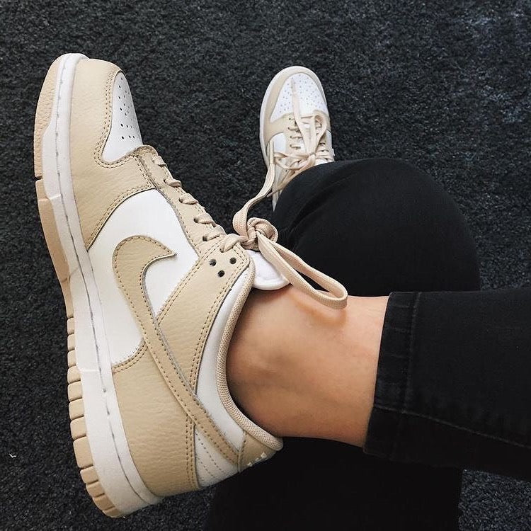 NIKE DUNK LOW NEXT NATURE WHITE LIGHT OREWOOD BROWN (W)