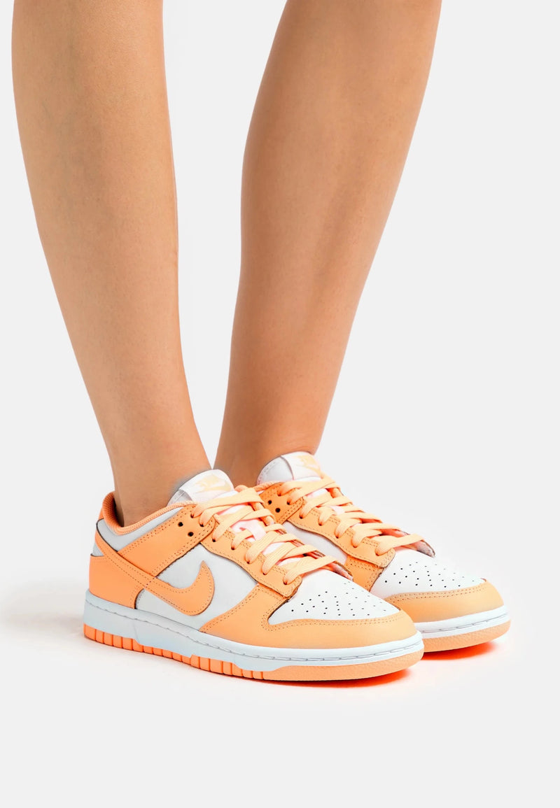 NIKE DUNK LOW CREMA DE melocotón (W)
