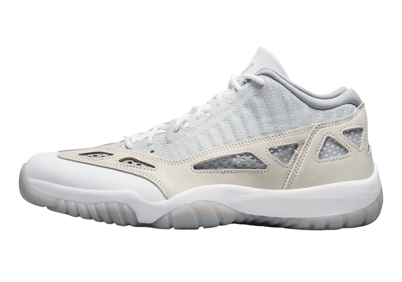 JORDAN 11 RETRO LOW IE LIGHT OREWOOD MARRÓN