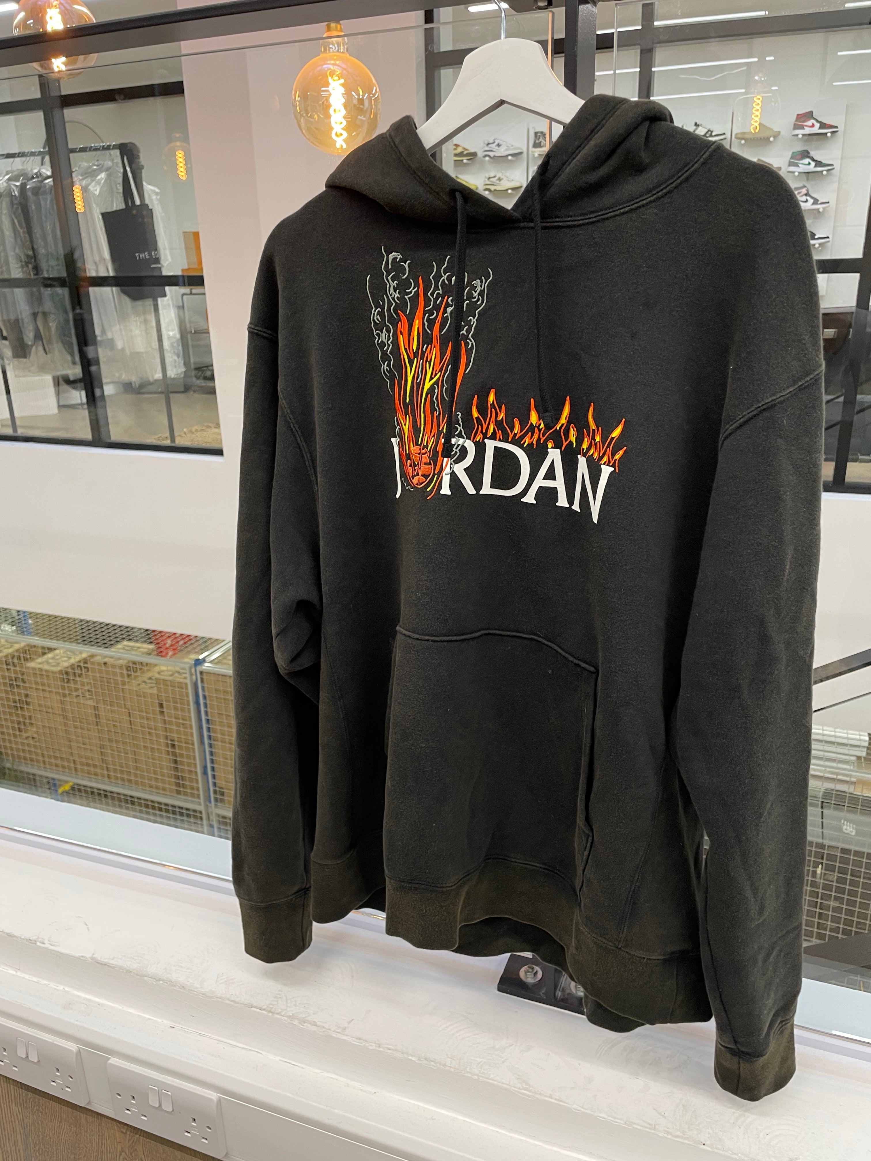 PRE LOVED - TRAVIS SCOTT MJ FLEECE HOODIE BLACK