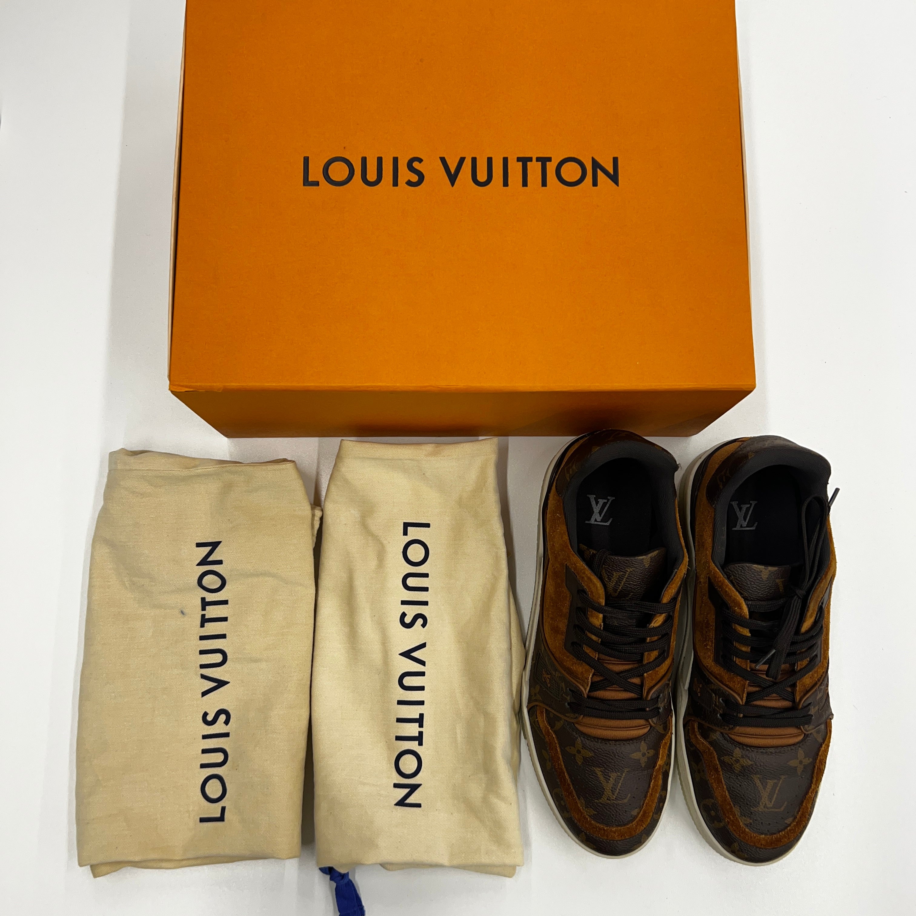 PRE-LOVED - LOUIS VUITTON MONOGRAM TRAINER BROWN