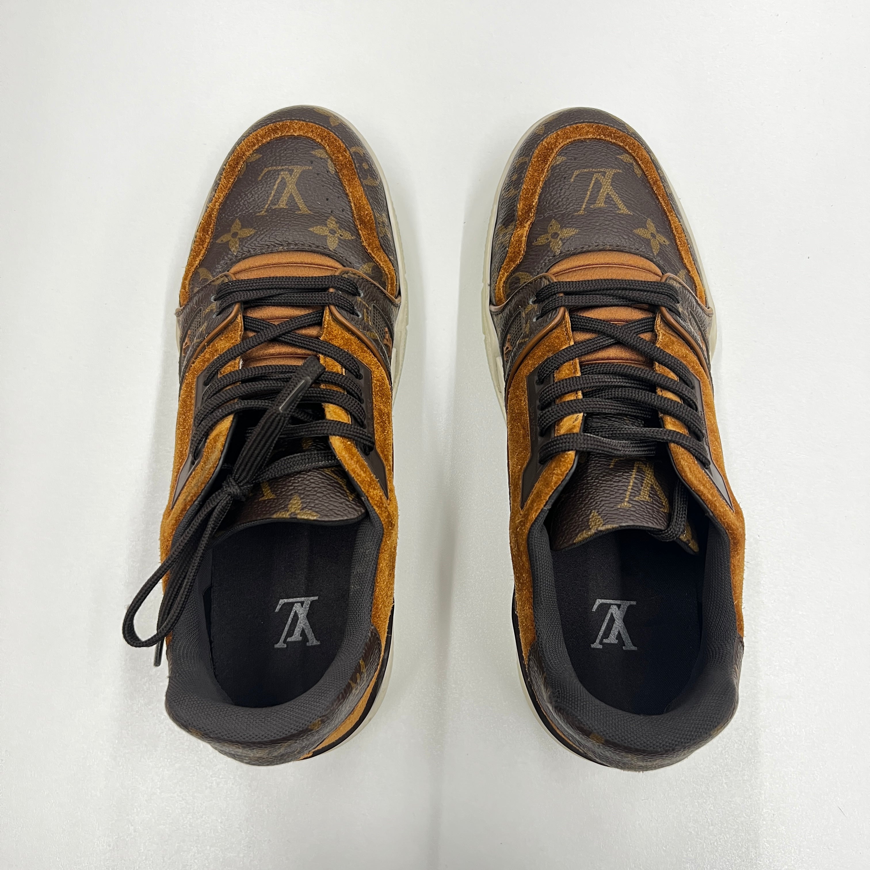 PRE-LOVED - LOUIS VUITTON MONOGRAM TRAINER BROWN