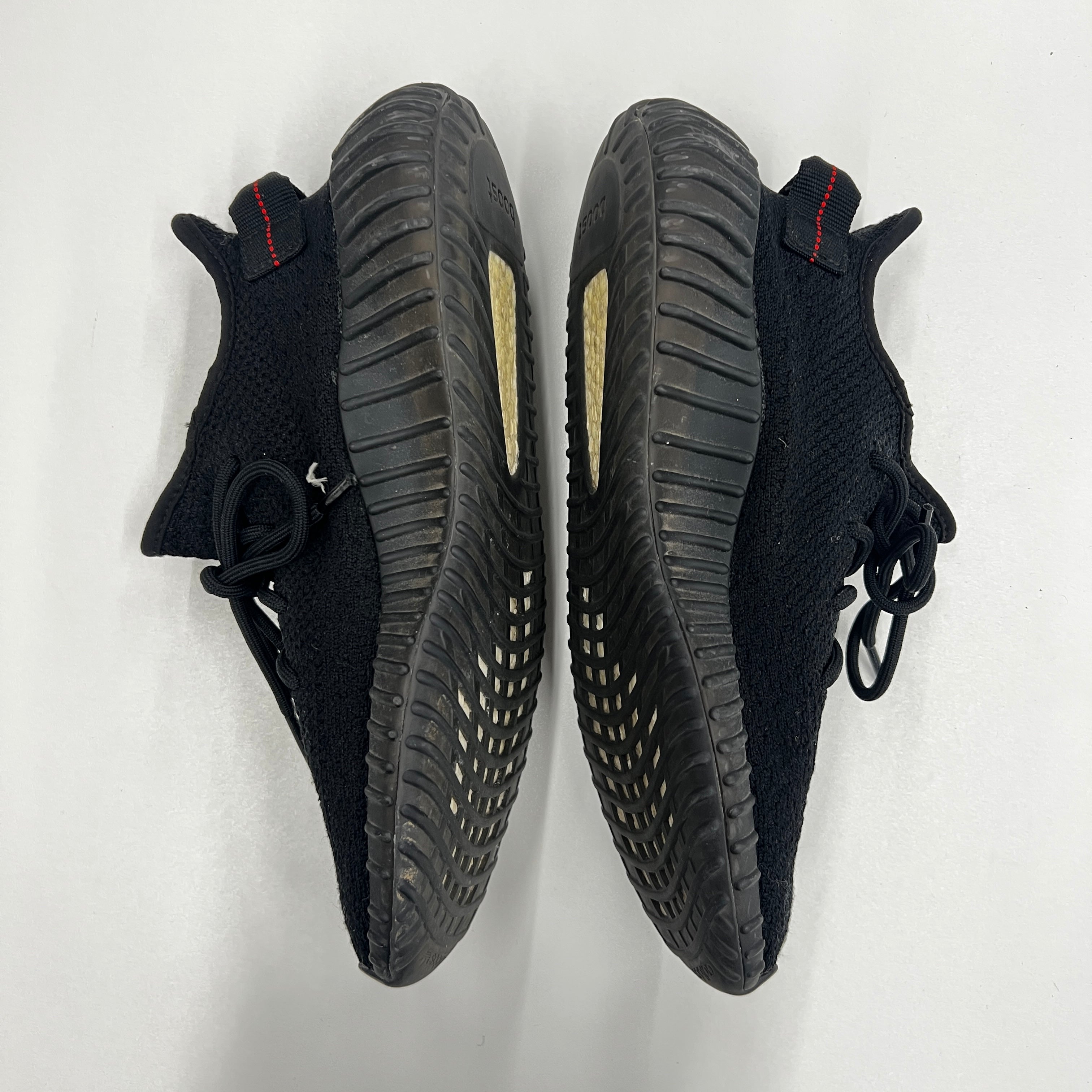 PRE LOVED - YEEZY BOOST 350 V2 BRED