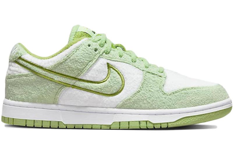 NIKE DUNK LOW SE FLEECE PACK HONEYDEW (W)