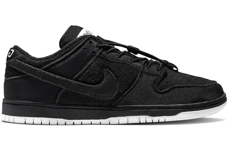 NIKE SB DUNK LOW GNARHUNTERS