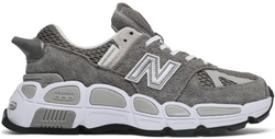 SALEHE BEMBURY X NEW BALANCE 574 JURTE HAIFISCHHAUT