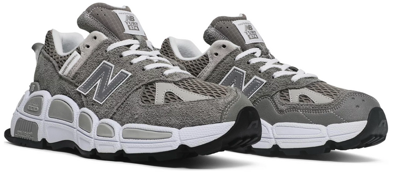 SALEHE BEMBURY X NEW BALANCE 574 JURTE HAIFISCHHAUT