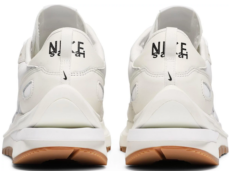 NIKE SACAI VAPORWAFFLE WHITE SAIL