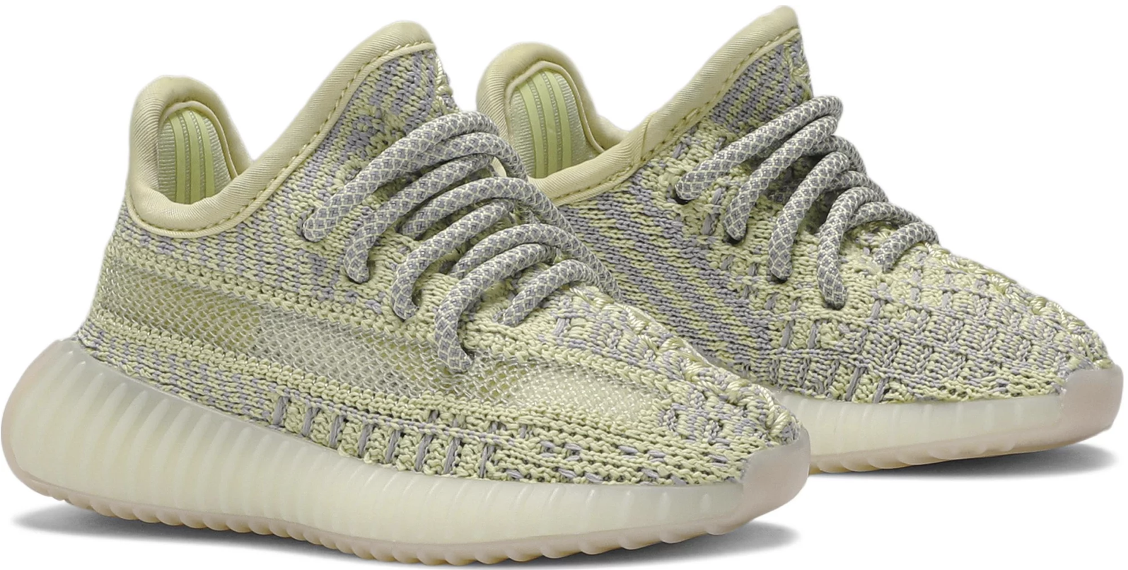Yeezy 350 antlia on top feet