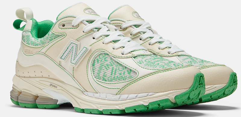 NEW BALANCE x GANNI 2002R TURTLEDOVE ISLA VERDE