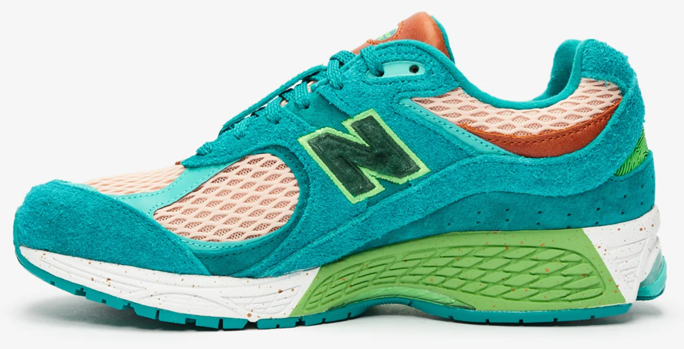 NEW BALANCE 2002R X SALEHE BEMBURY WATER BE THE GUIDE