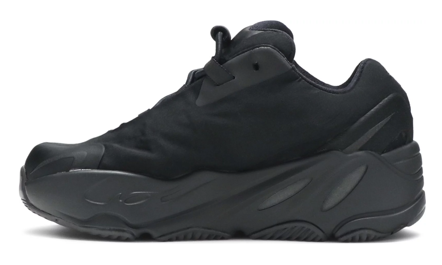 YEEZY BOOST 700 MNVN BLACK (INFANTS)