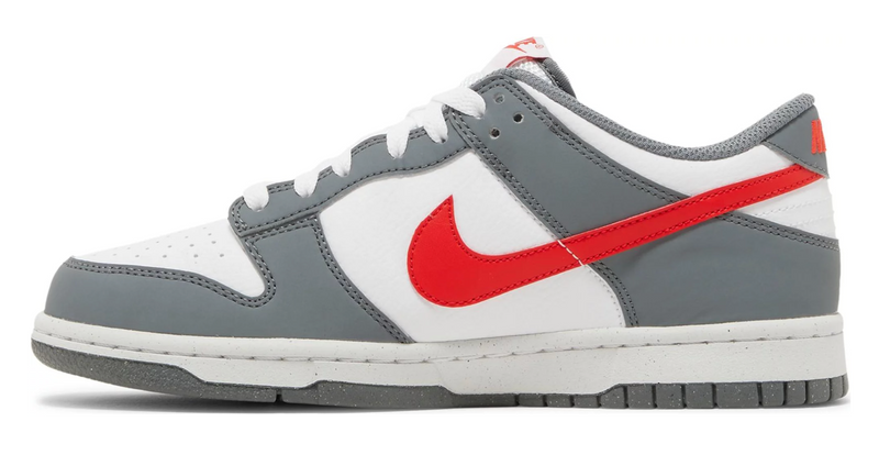 NIKE DUNK LOW NEXT NATURE SMOKE GREY LIGHT CRIMSON (GS)