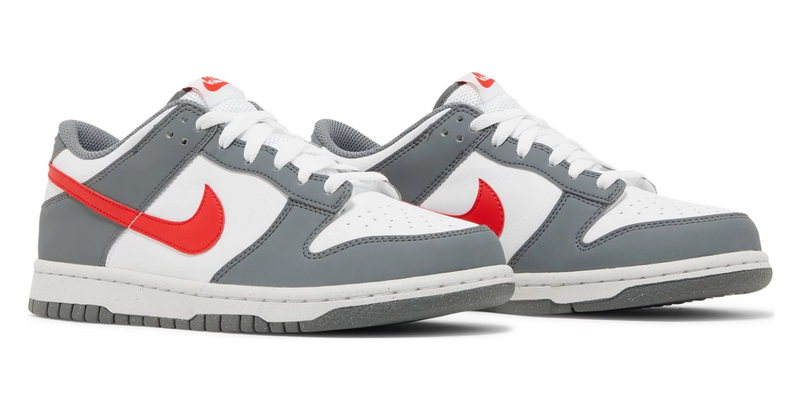 NIKE DUNK LOW NEXT NATURE SMOKE GREY LIGHT CRIMSON (GS)