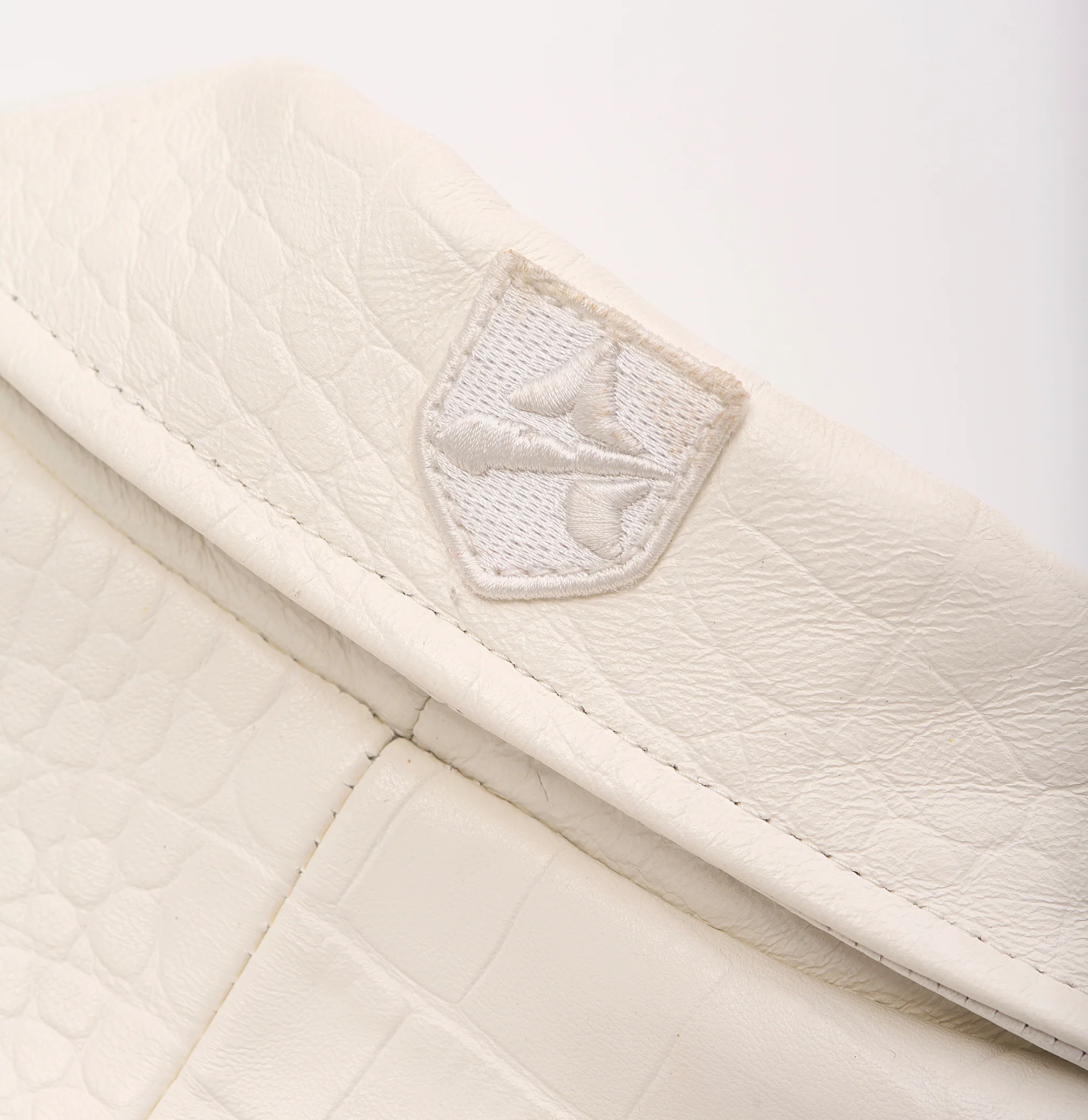 AVIREX CROC IRON LEATHER JACKET WHITE