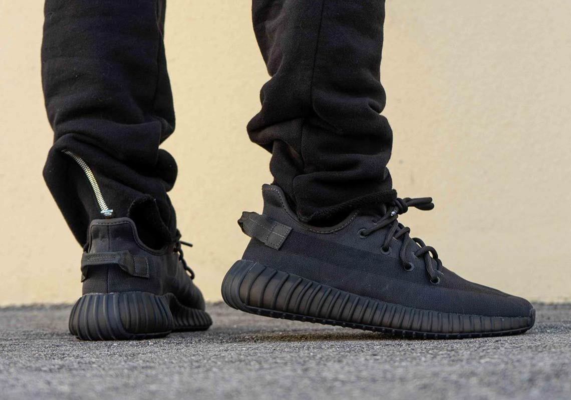 YEEZY BOOST 350 V2 MONO CINDER - The Edit LDN