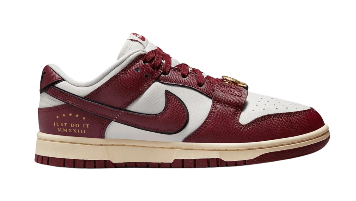 NIKE DUNK LOW SE JUST DO IT SAIL TEAM RED (W)