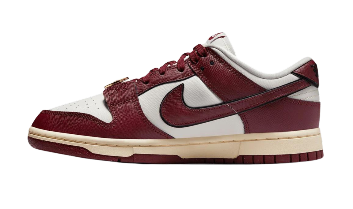 NIKE DUNK LOW SE JUST DO IT SAIL TEAM RED (W)