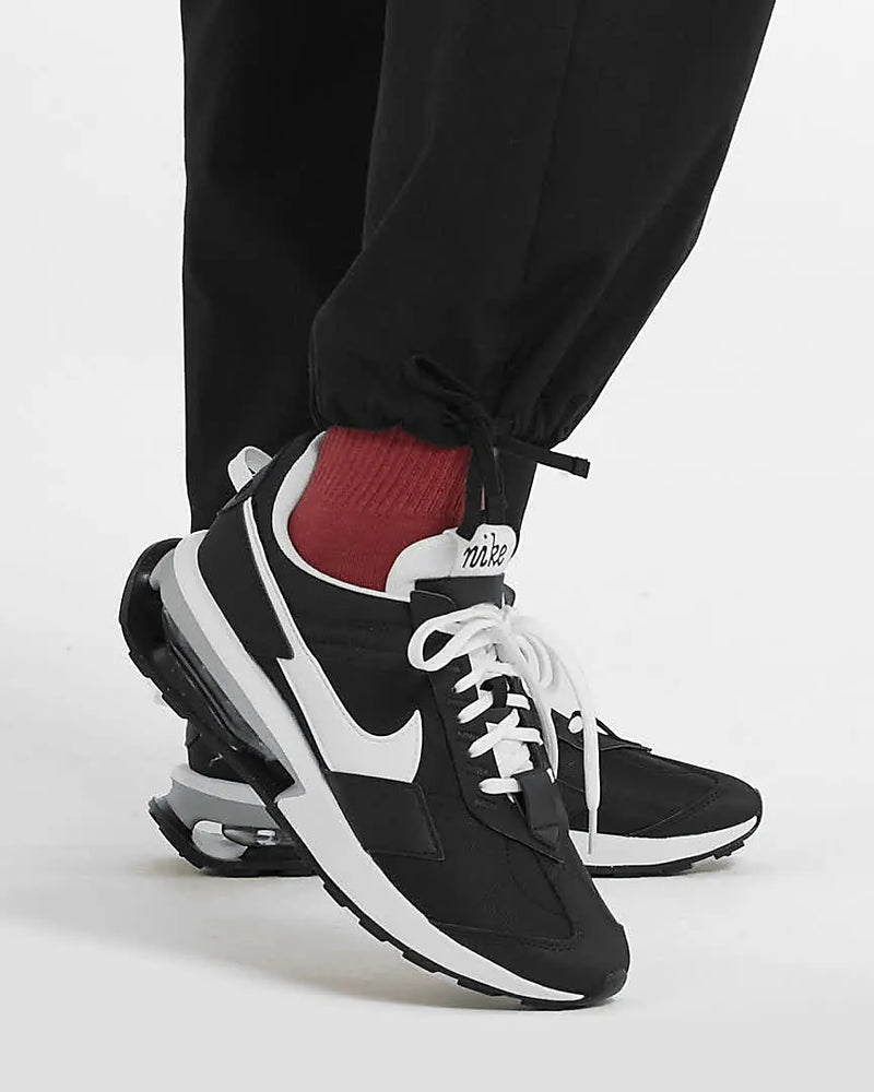 NIKE AIR MAX PRE-DAY BLACK WHITE