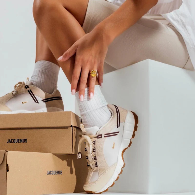 Nike air humara supreme on feet hot sale