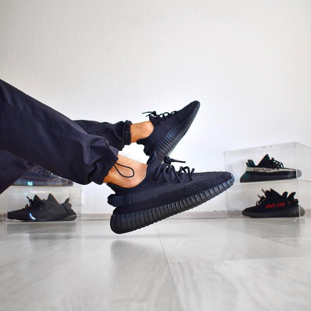 YEEZY BOOST 350 V2 ONYX - HQ4540