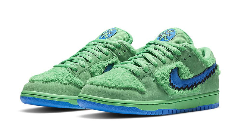 NIKE SB DUNK LOW GRATEFUL DEAD BEARS GREEN - The Edit Man London Online
