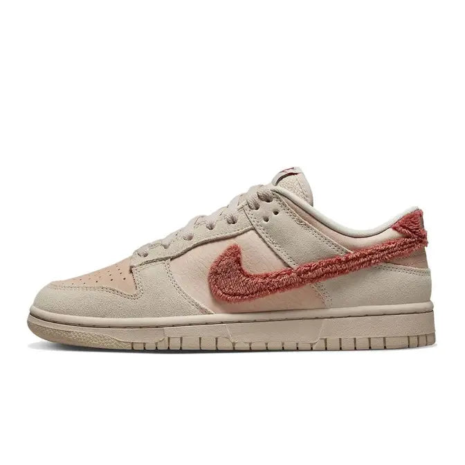 NIKE DUNK LOW TERRY SWOOSH (W)