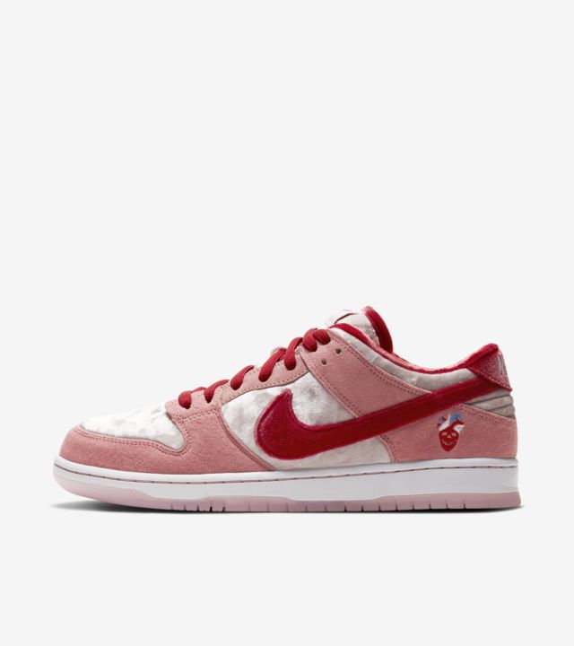 NIKE SB DUNK LOW STRANGELOVE SKATEBOARDS - The Edit Man London Online