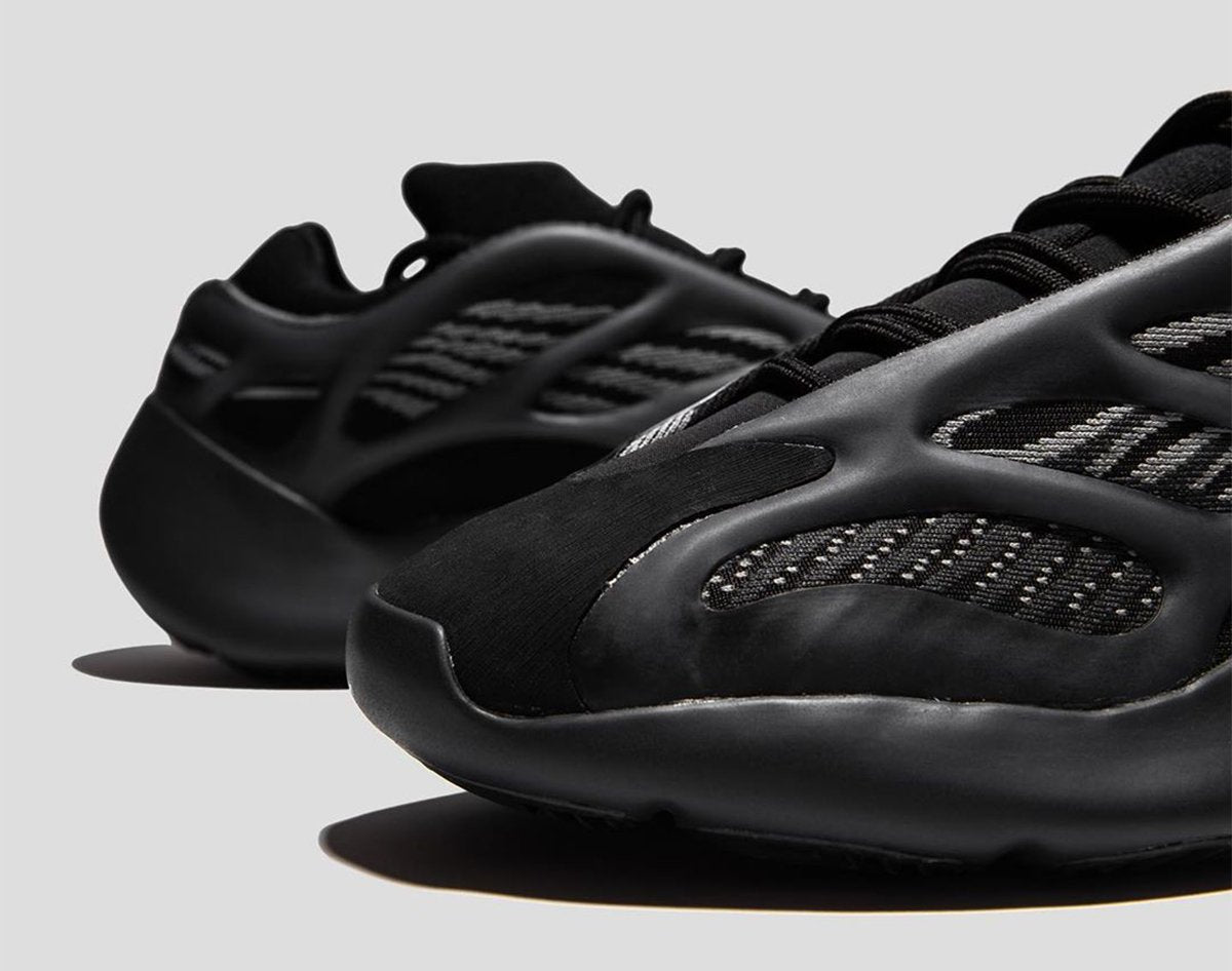 YEEZY BOOST 700 V3 ALVAH - The Edit Man London Online